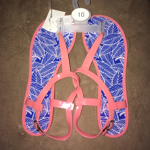 clearance! Banana Leaf Jelly Sandals - Picture 2 of 5